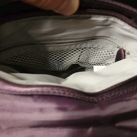 Travelon Quilted Anti-Theft Crossbody Bag | Zipper Locks + Cut-Proof Strap - Picture 9 of 15